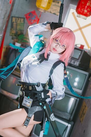 Ami Honami