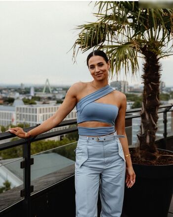 Amira Pocher
