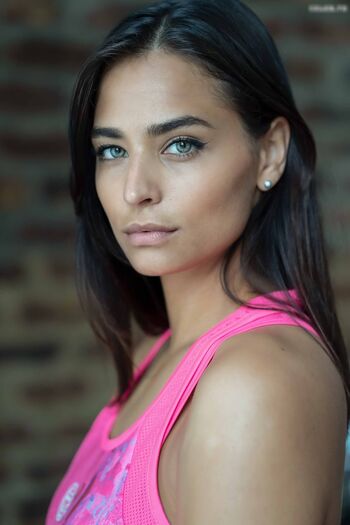 Amira Pocher