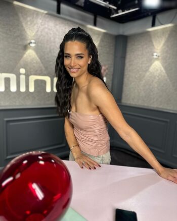 Amira Pocher