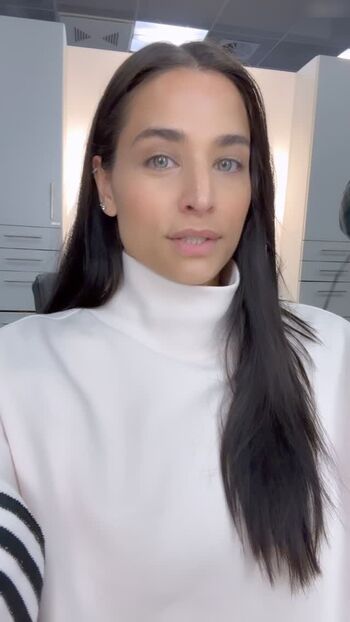 Amira Pocher
