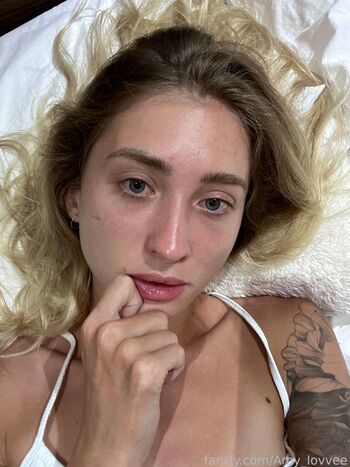 Amy_lovvee