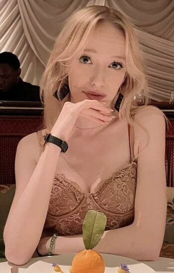 Amybeth McNulty
