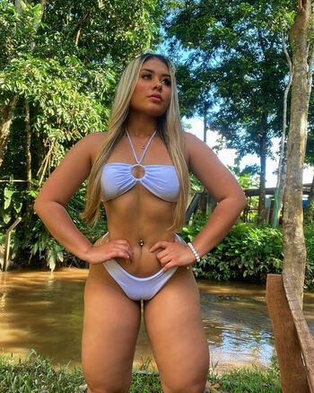 Ana Caroline