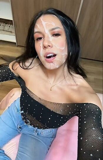 Ana Castela