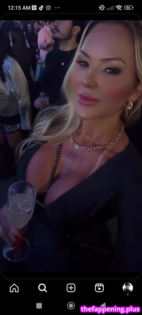 Ana Claudia Lopes