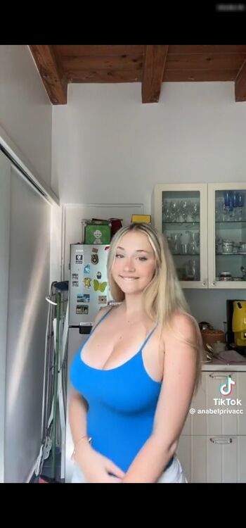Anabel Ohalloran