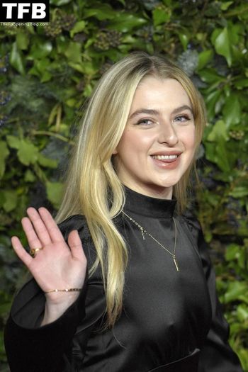 Anais Gallagher