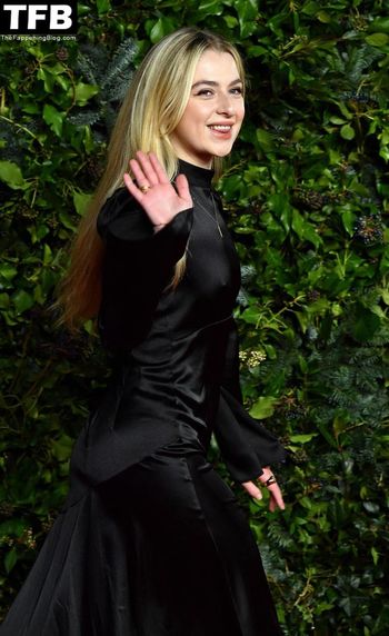 Anais Gallagher