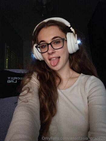 anastasia_grace20