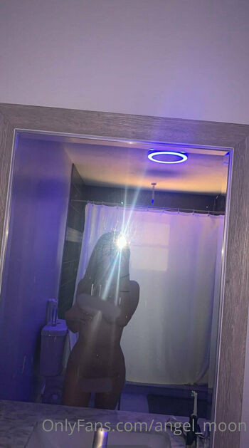 angel_moon