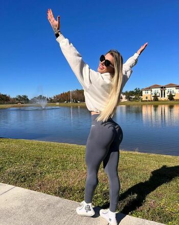 Angela Borges