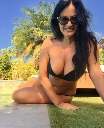 Angela Cavagna