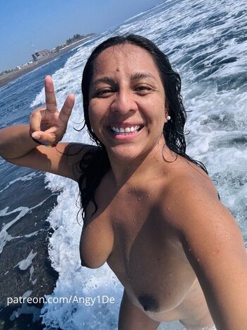 Angela De La Cruz