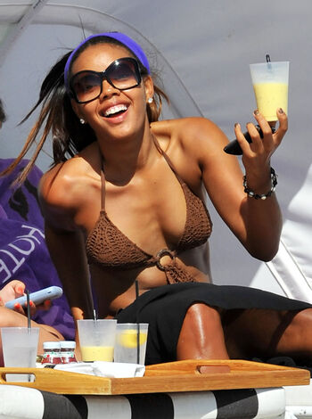 Angela Simmons