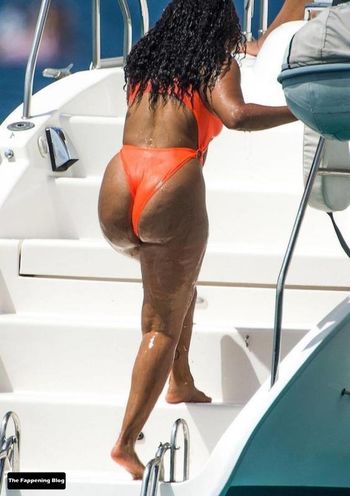 Angela Simmons