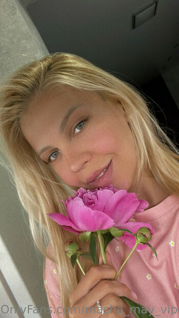 angela.smith
