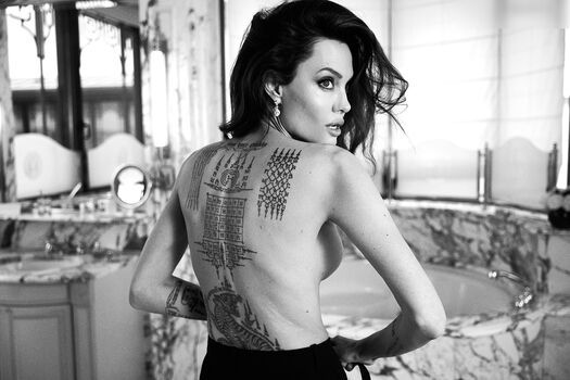 Angelina Jolie