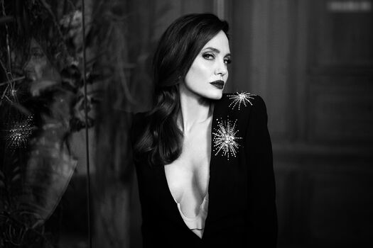Angelina Jolie