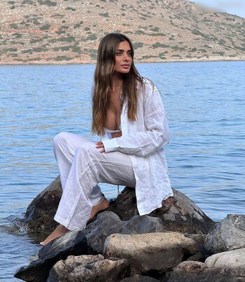 Angelina Lilienne