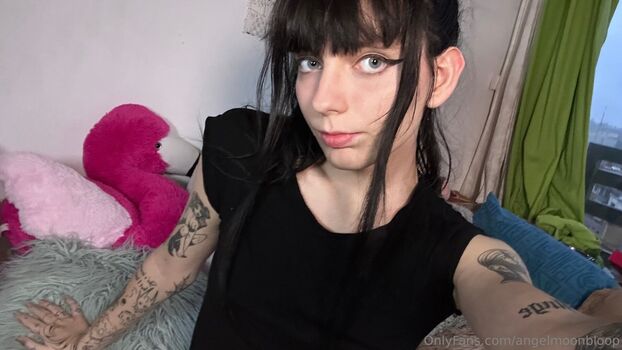 angelmoonbloop