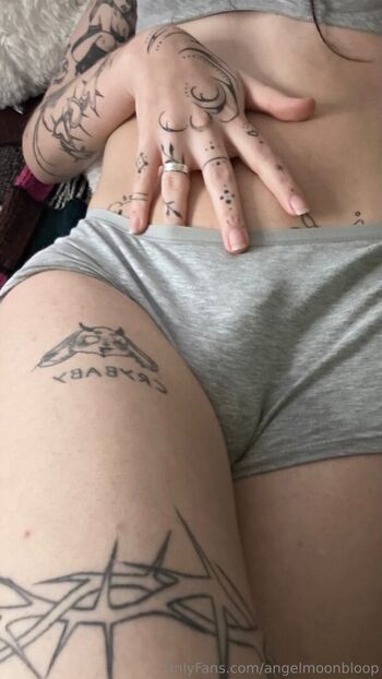 angelmoonbloop