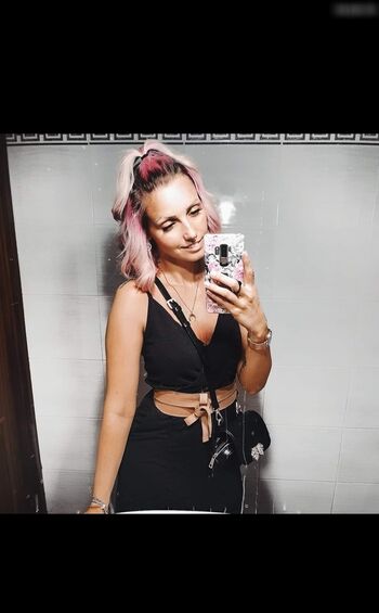 Angi.Unique