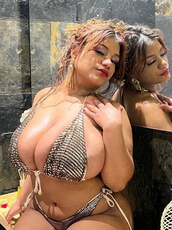 angiefoxxylove