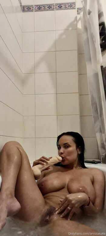 Anissa Kate