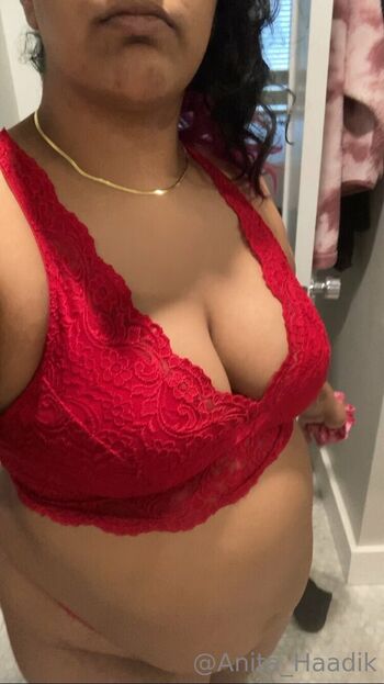anita_haadik