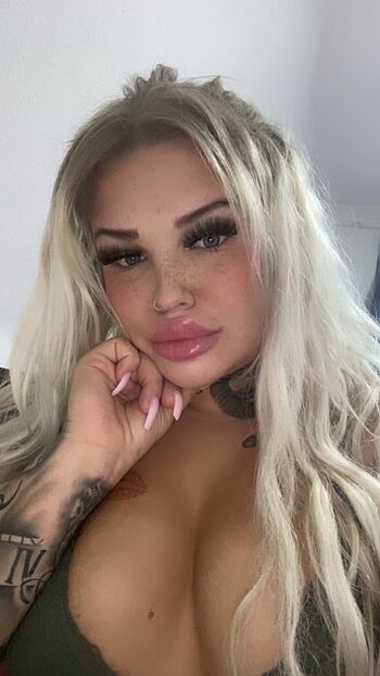 Anja Abi