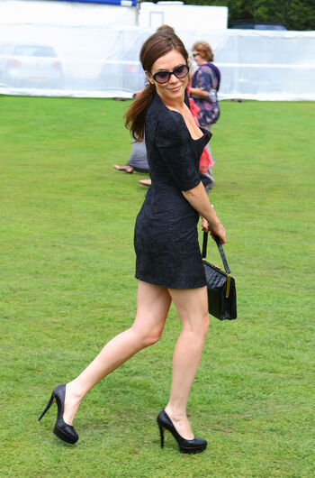 Anna Friel