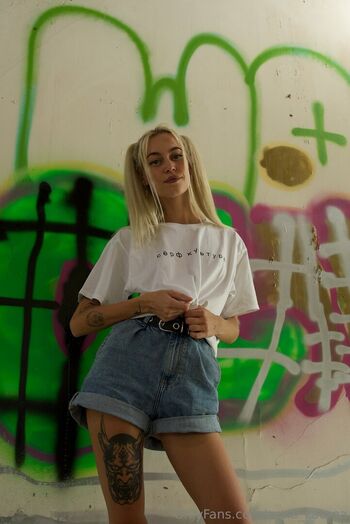 anna_katana