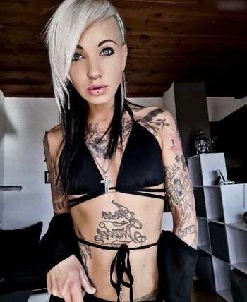 Anna-Katharina Alt