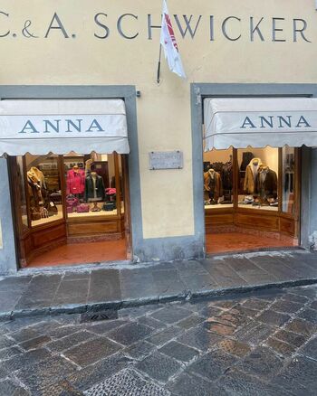 Anna Riano