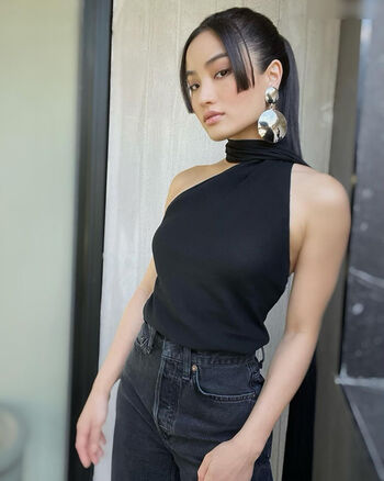 Anna Sawai