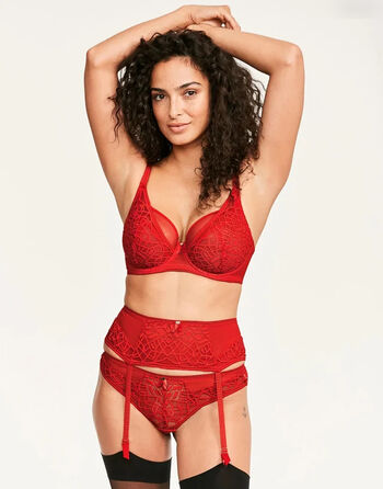 Anna Shaffer