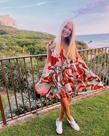 Anna Sikes