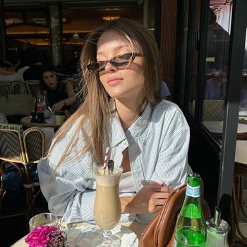 Anna Zak