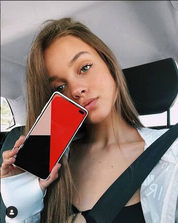 Anna Zak