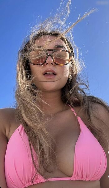 Annabelle Gesson