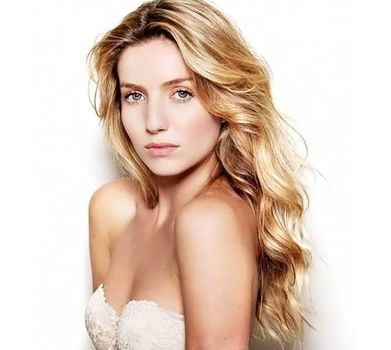 Annabelle Wallis