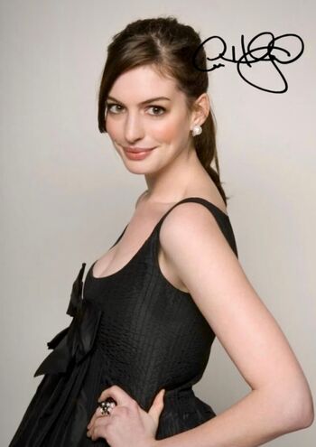 Anne Hathaway