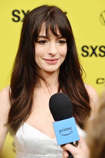 Anne Hathaway