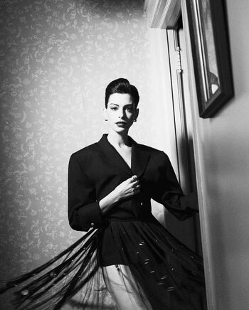Anne Hathaway