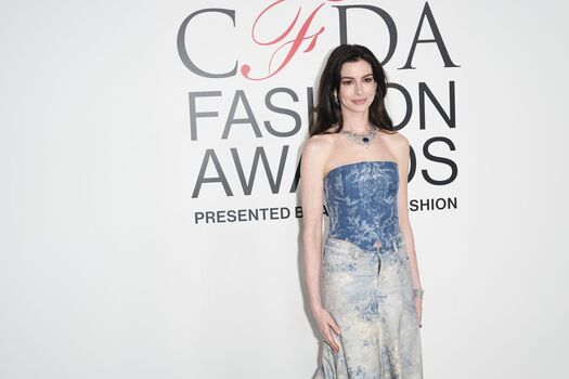 Anne Hathaway