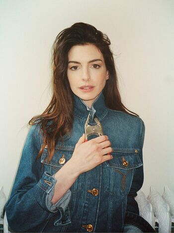 Anne Hathaway