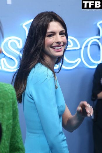 Anne Hathaway