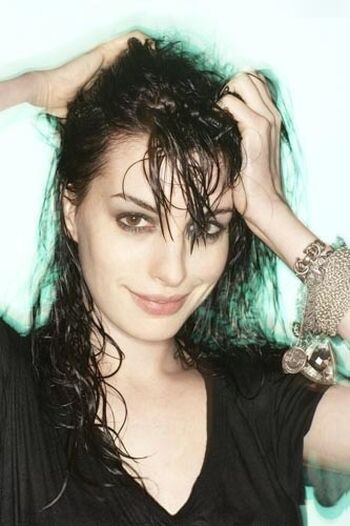 Anne Hathaway