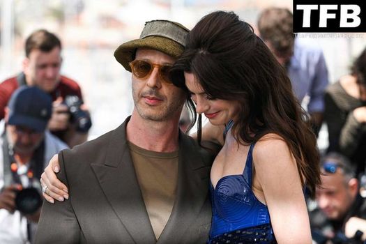 Anne Hathaway